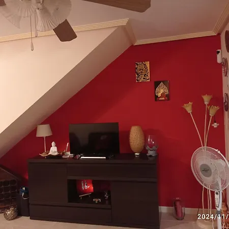 Apartment La Casa Roja Villamartin (Valencia)